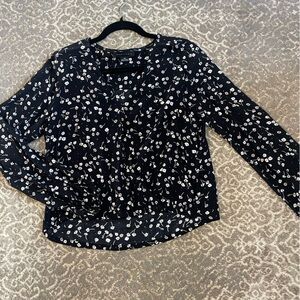 Sanctuary, adorable, long sleeve flower, print shirt with V-neck